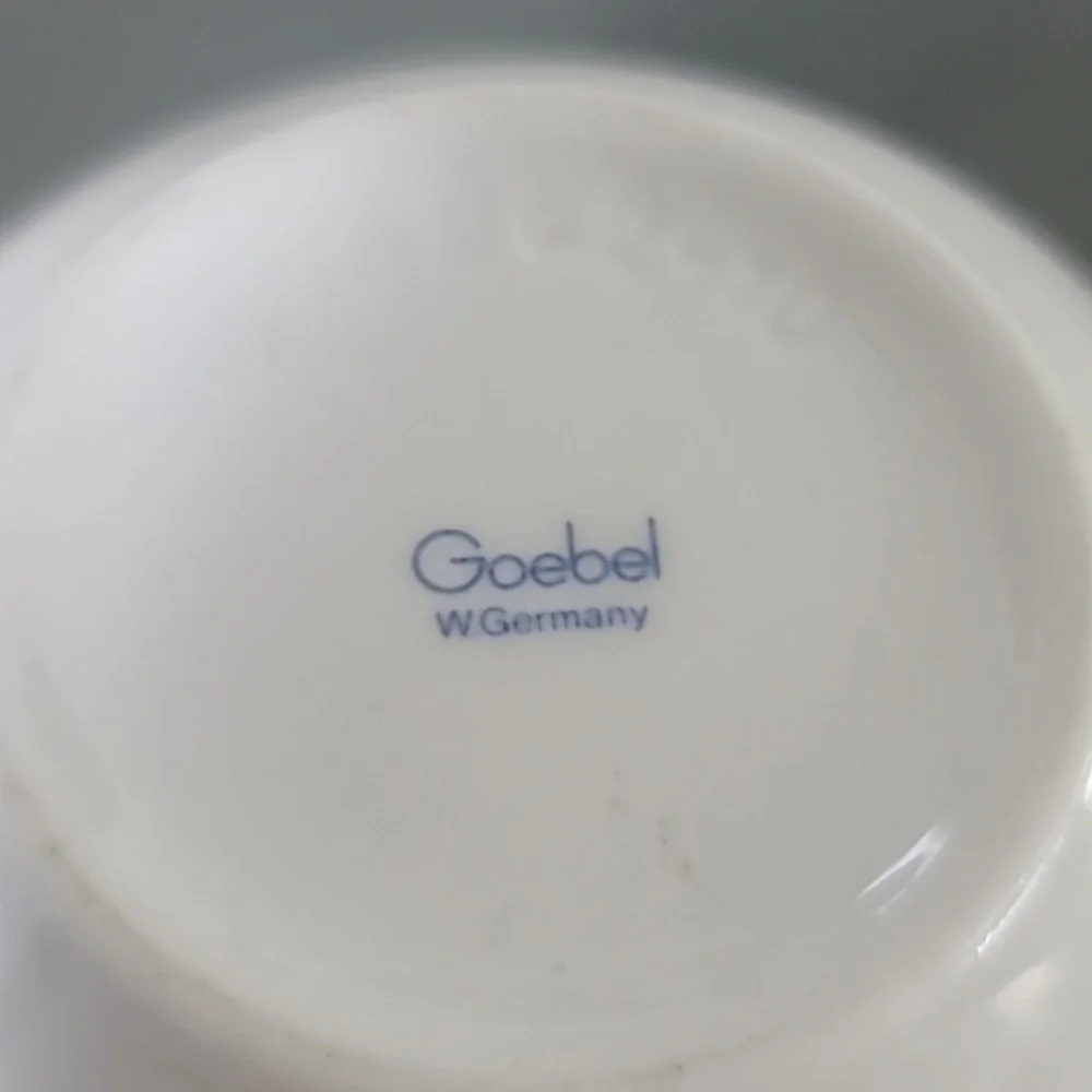 Goebel WGermany White Ceramic Tulip Vase